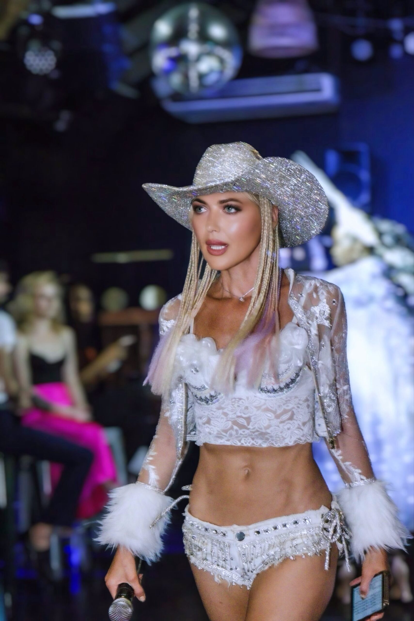 It’s Valentine by Elvira Kalnik